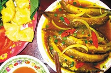 Chạch kho nghệ chữa viêm gan vàng da